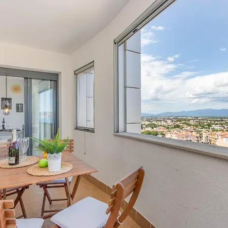 Appartement Empurialola -precioso Apartamento Vistas Mar Y Piscina En Empuriabrava- 133 *
